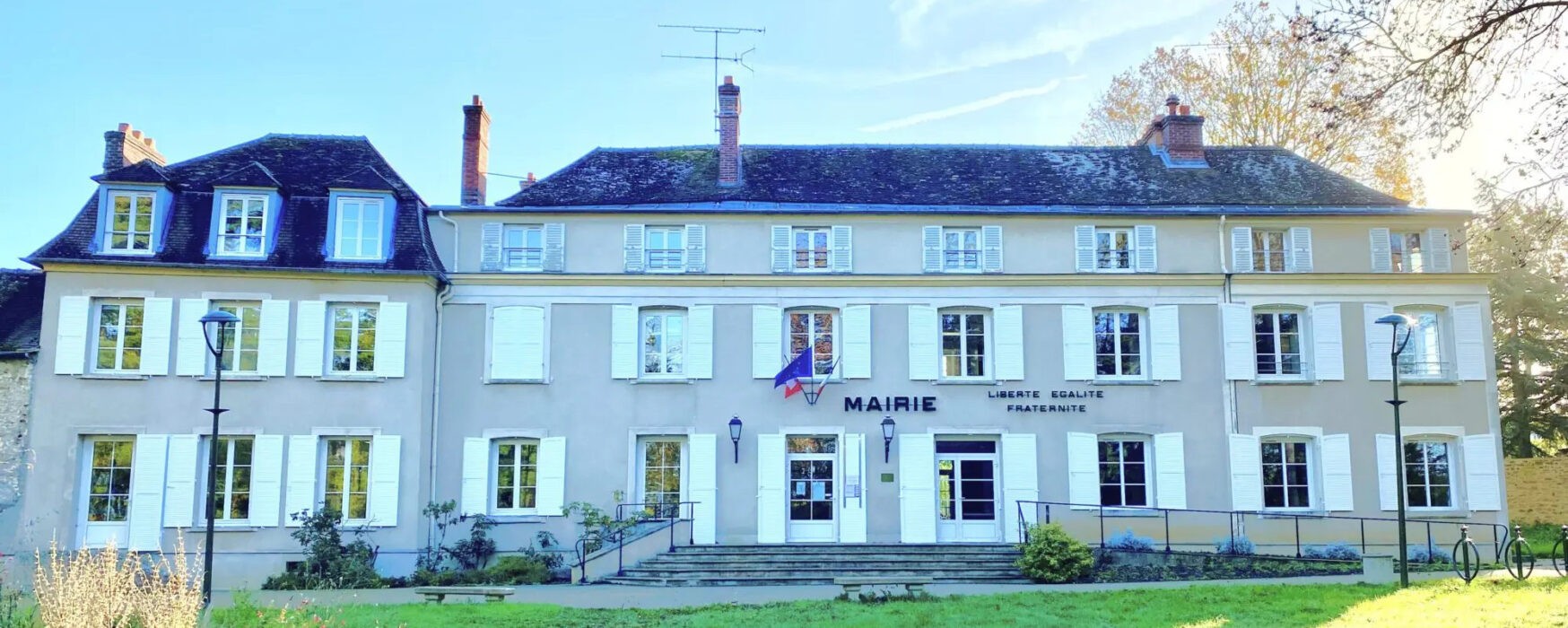 Mairie de La Norville — location de benne LAS